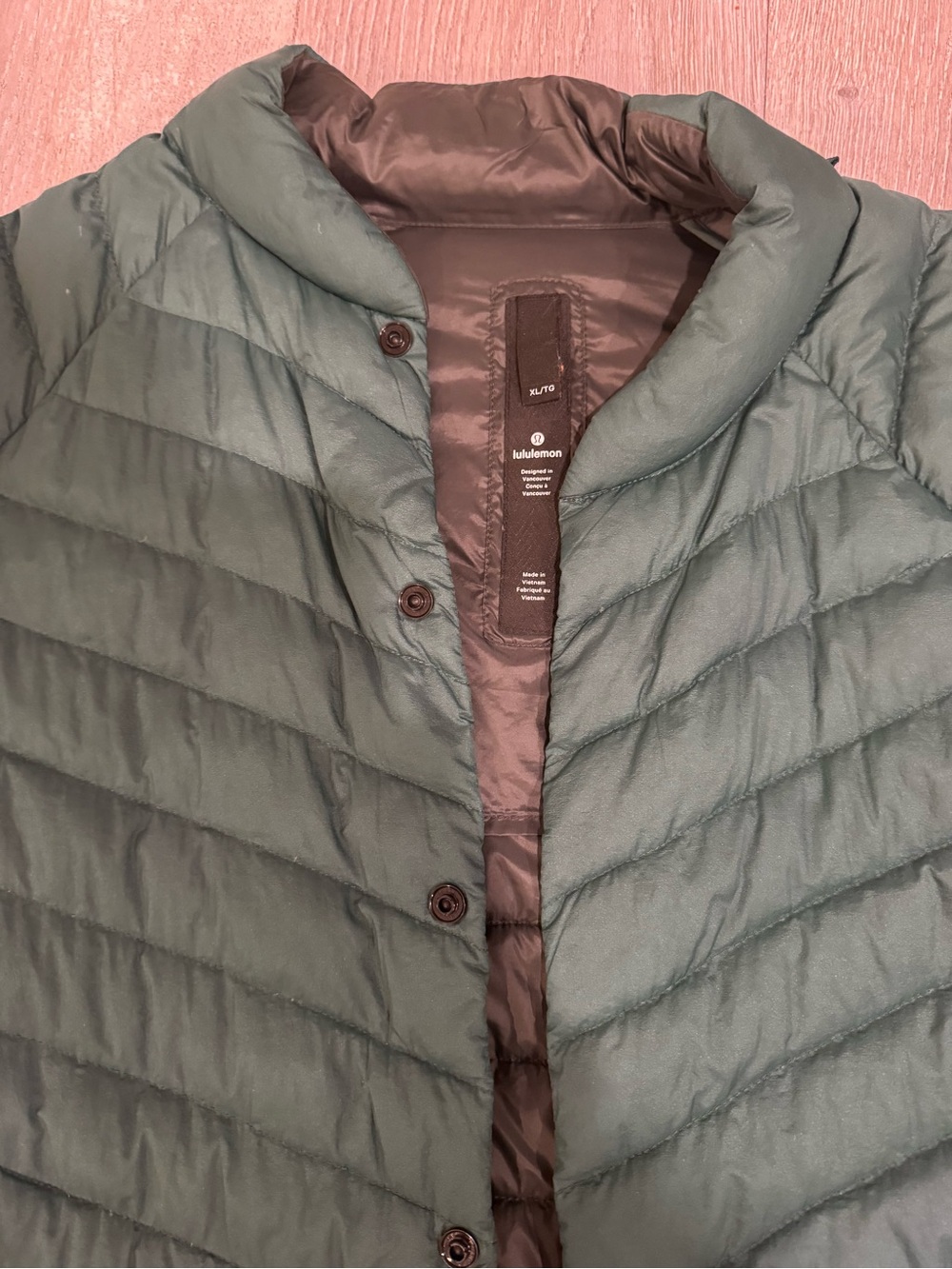 lululemon Athletica Quilted Puffer Jacket in Forest Green and Black